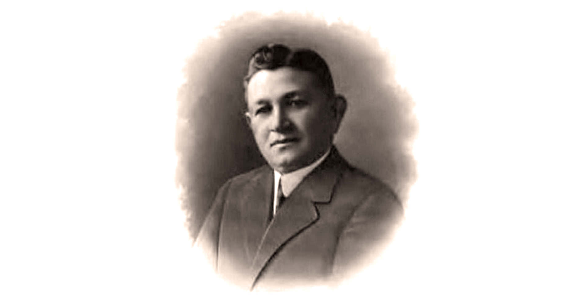Adolfo in 1915